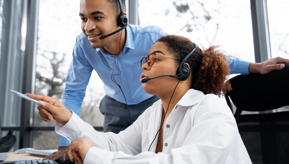 people-working-call-center